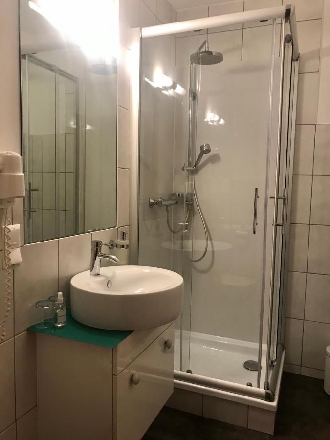 Weingut & Gaestezimmer Edelmann Göttlesbrunn Esterno foto