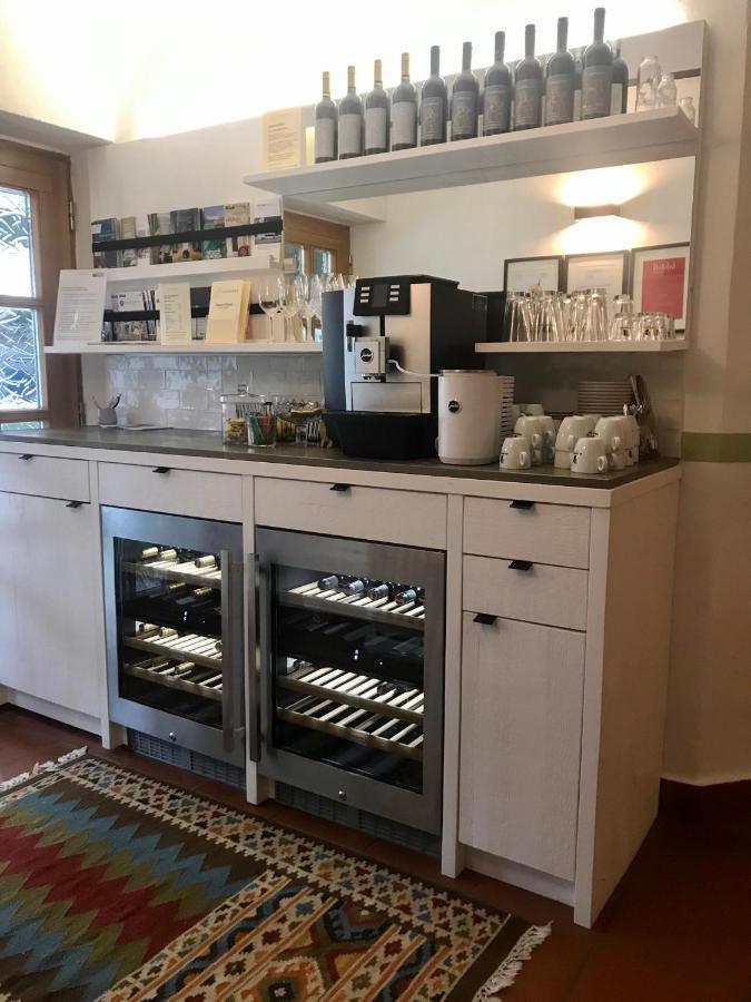 Weingut & Gastezimmer Edelmann Göttlesbrunn Esterno foto